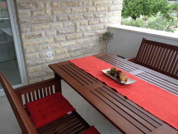 Apartment Fabijana Биоград на Мору Екстериор снимка